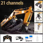 Huina 550HD Excavator Digging Sand and Soil